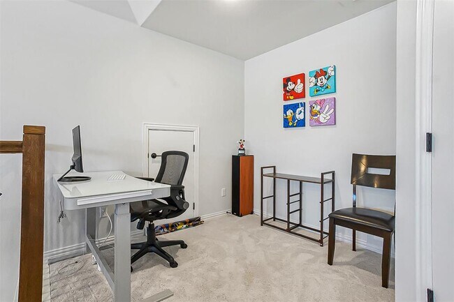 Building Photo - 1016 Calendula Trl