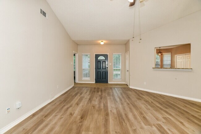 Building Photo - 426 Wheatridge Ave