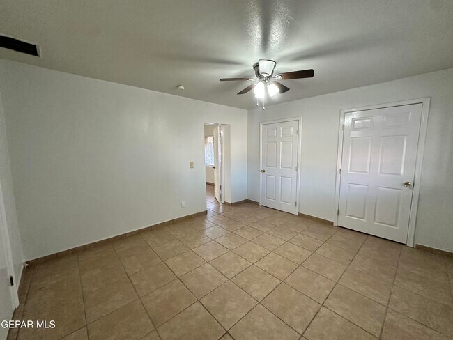 Building Photo - 152 Elvira Way