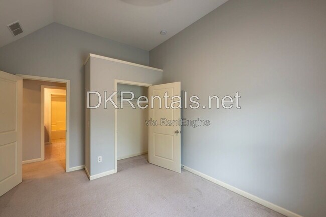 Building Photo - 11923 Aspen Forest Dr