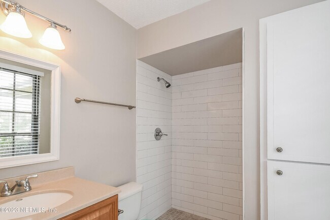 Building Photo - 8366 Grampell Dr