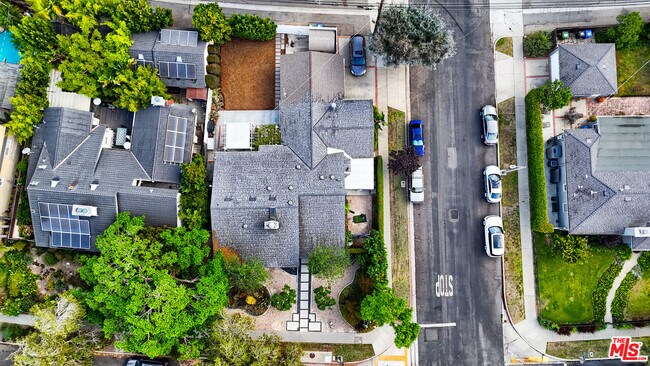 Building Photo - 3282 Stoner Ave