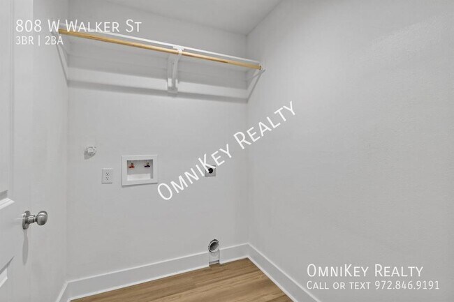 Building Photo - 808 W Walker St