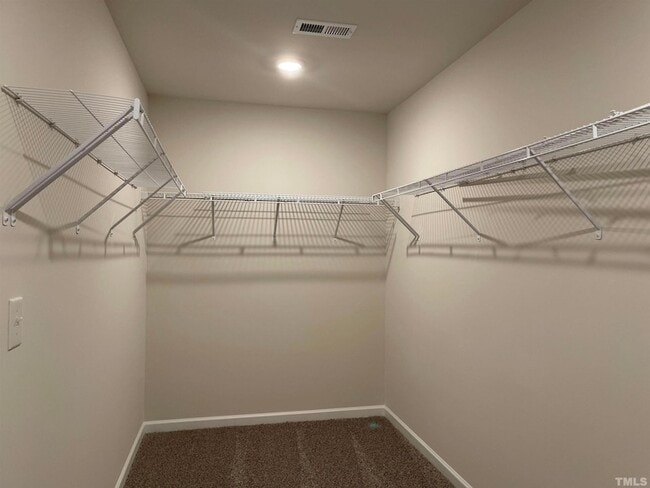 Building Photo - 101 Joneshaven Dr