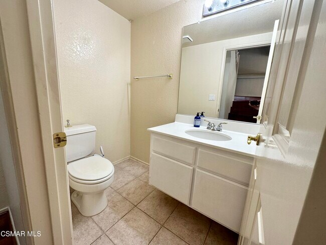 Building Photo - 672 Indian Oak Ln