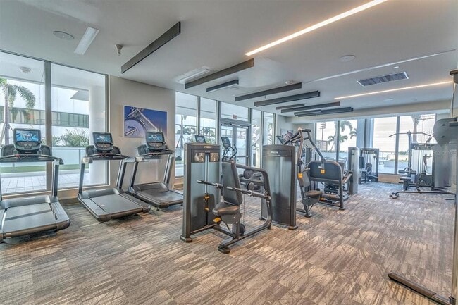 Building Photo - 301 1st St S