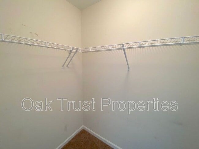 Building Photo - 9054 Parlor Dr
