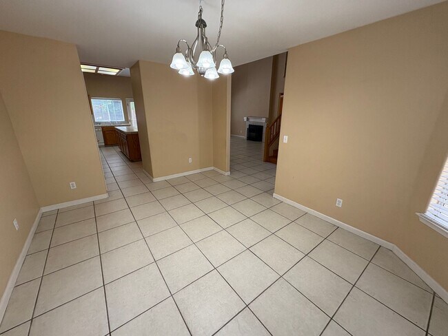 Building Photo - Beautiful 4 Bedroom coming soon!