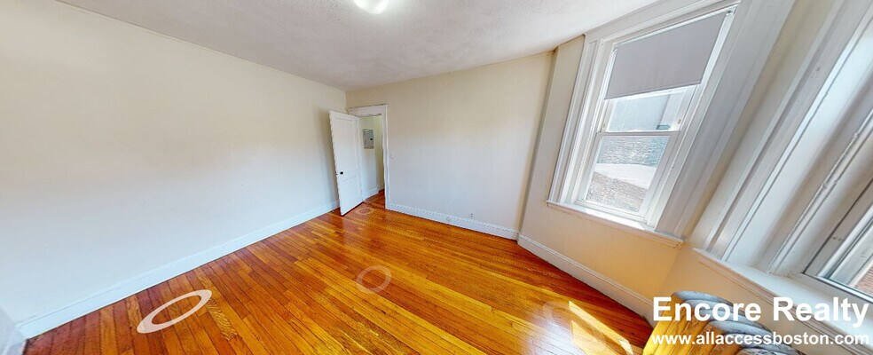 Building Photo - 1179 Boylston St