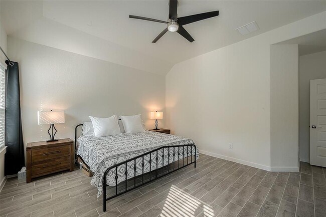 Building Photo - 15202 N Heron Heights Way