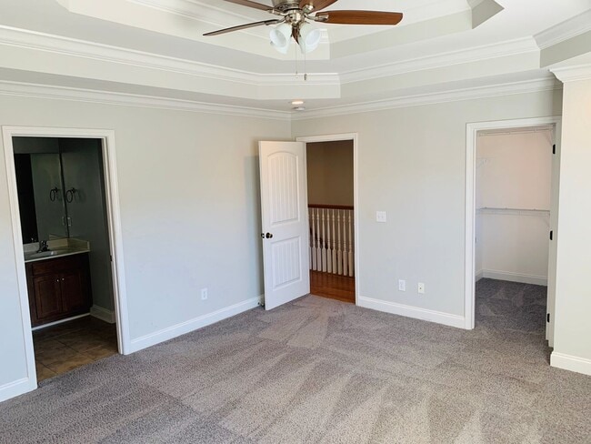 Building Photo - 2005 Stephanie Ct