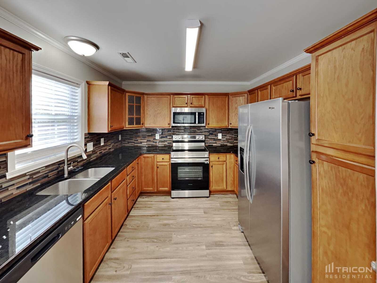 Building Photo - 4097 Village Park Ct