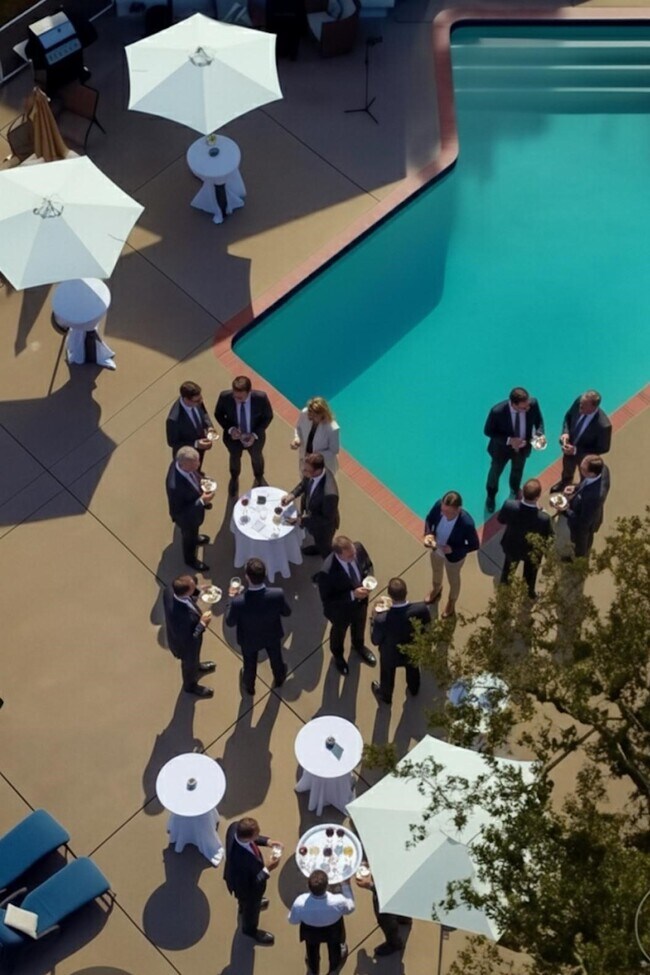 Building Photo - 8402 Matthews Ln