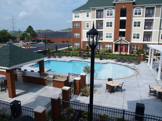 Building Photo - A1X | 1 Bed 1 Bath | 860 sf | $1595 - $1834 | 6 to 15 month lease terms