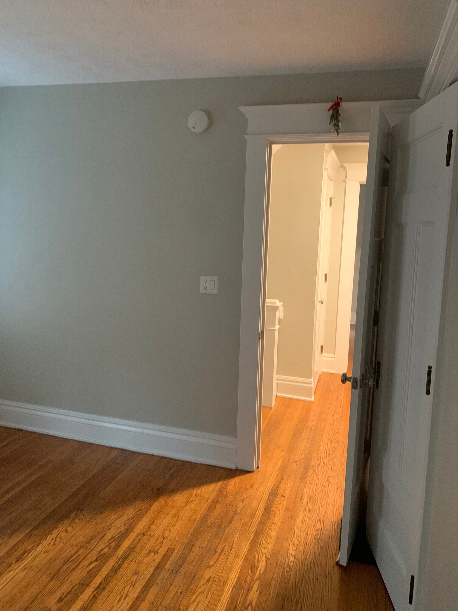 Building Photo - 152 Rosedale St