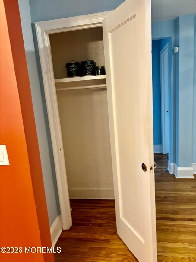 Building Photo - 400 Deal Lake Dr