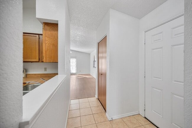 Building Photo - 4503 Fairgate Dr