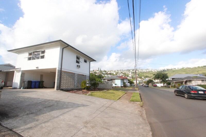 Building Photo - 1320 15th Ave