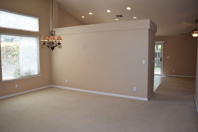 Building Photo - 4840 Knightswood Way