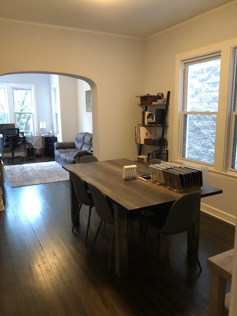 Dining Room - 3320 N Lakewood Ave