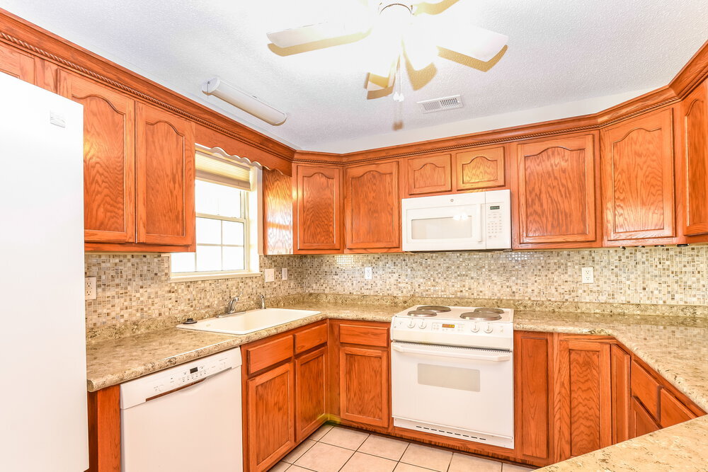 Building Photo - 2865 Pinnacle Dr