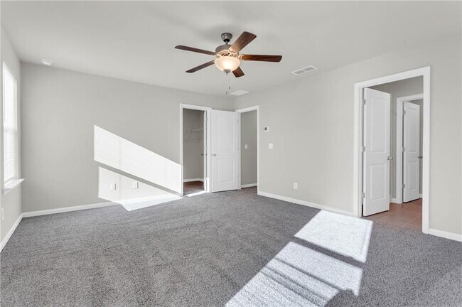 Building Photo - 1645 Villageside Ct
