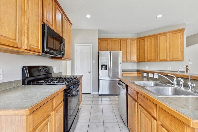 Building Photo - 1506 Mossy Glen Ct