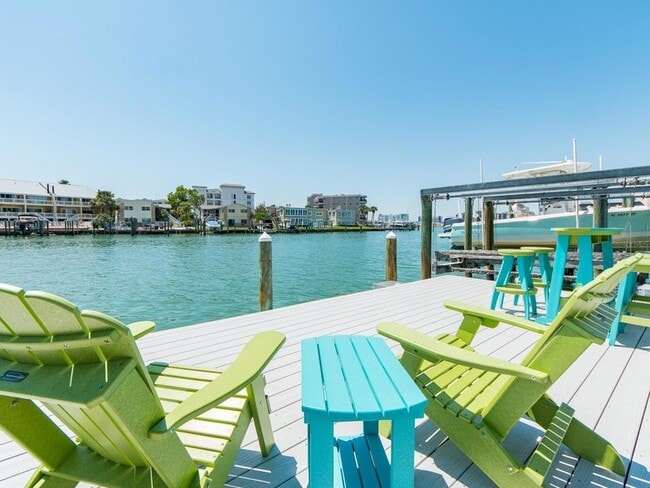 Building Photo - 241 Skiff Point