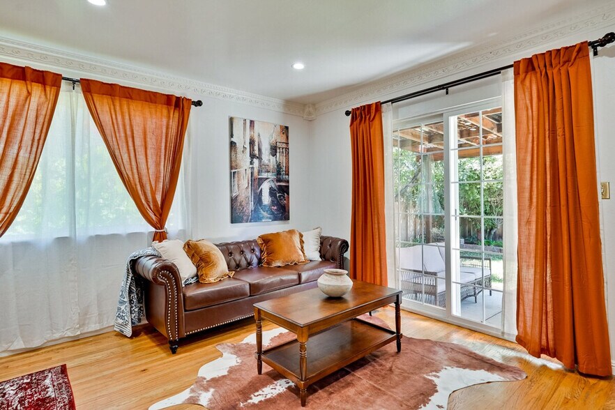 Building Photo - 6468 Pfeiffer Ranch Rd