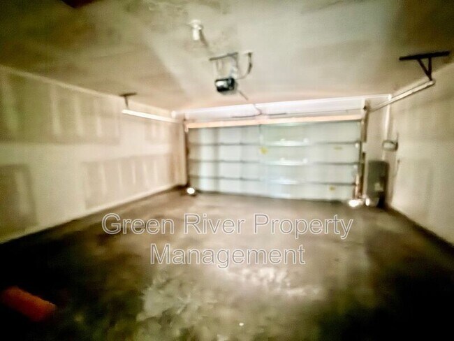 Building Photo - 278 Pickett Dr