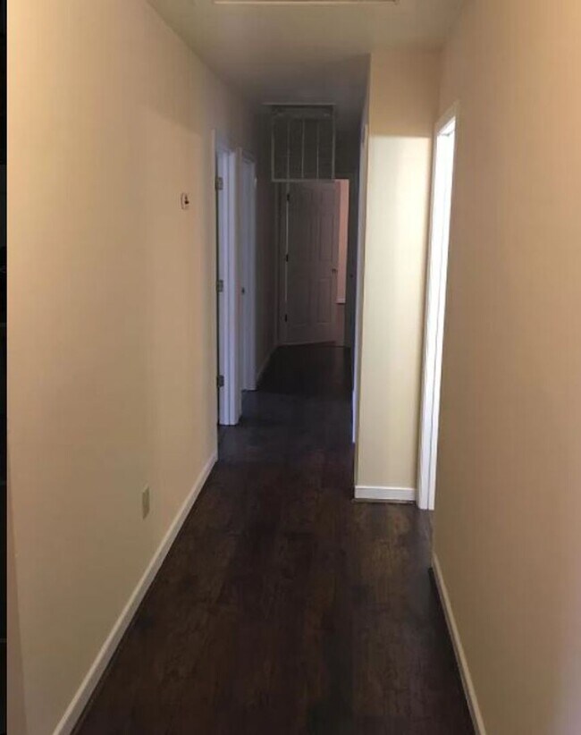 Building Photo - 5604 Knockadoon Ct