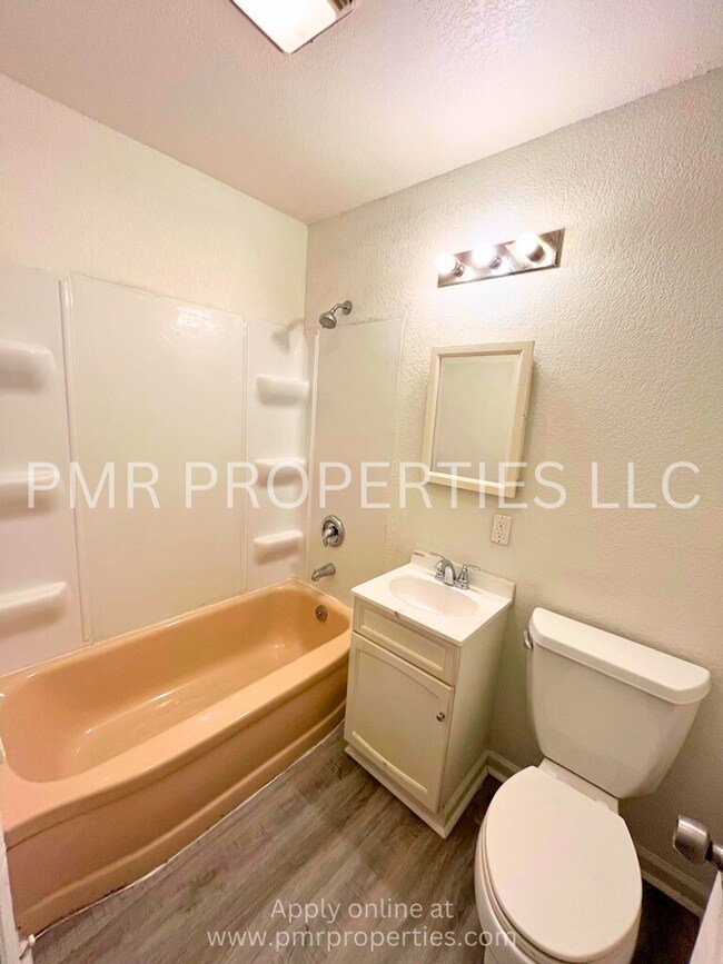 Building Photo - 3026 Pratt Street