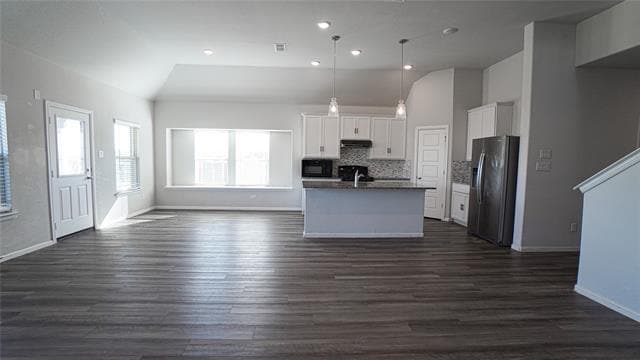 Building Photo - 1957 Javelina St