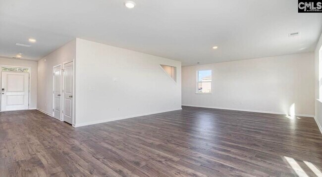 Building Photo - 2075 Grovefield Dr