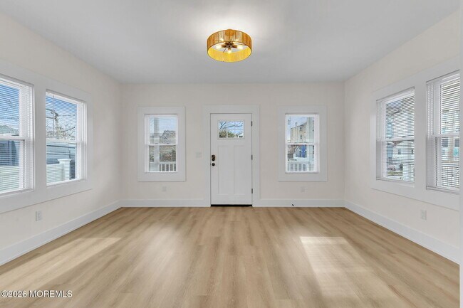 Building Photo - 1101 A St