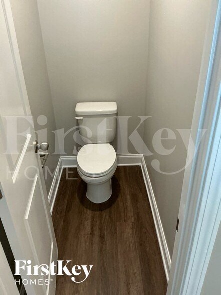 Building Photo - 9520 Blue Knoll Ct