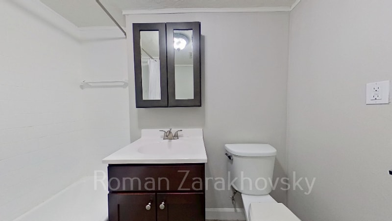 Building Photo - 1124 Commonwealth Ave