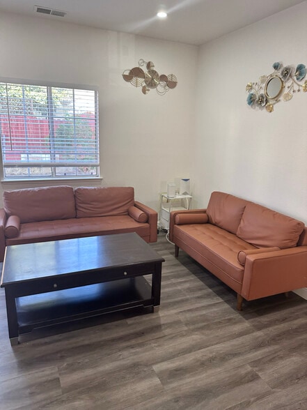 Building Photo - 33620 8th St