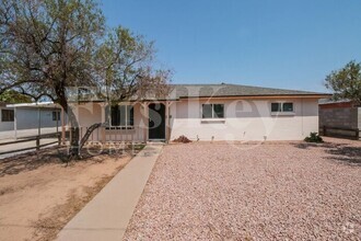 Building Photo - 5719 N 23rd Ave