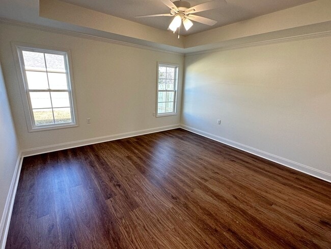 Building Photo - Stunning 4-Bedroom Home with Open Floor Plan & Fenced Backyard!