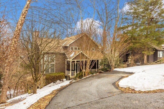 Building Photo - The Meadows In New Market