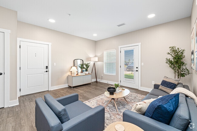 2BR, 2BA - 1,096SF - Living - The Rivi