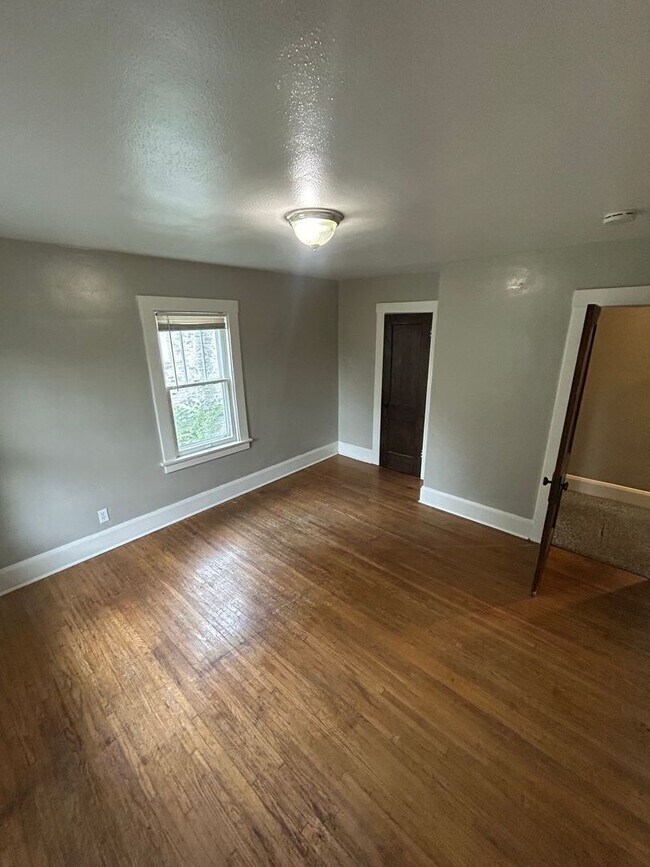 Building Photo - Beautiful 4 Bedroom Home for Rent