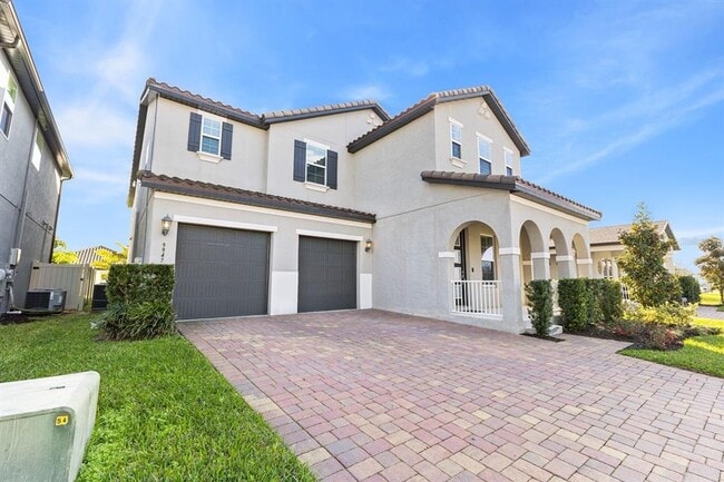 Building Photo - 9947 Summerlake Groves St