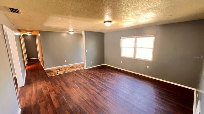 Building Photo - 1073 Leeward Dr