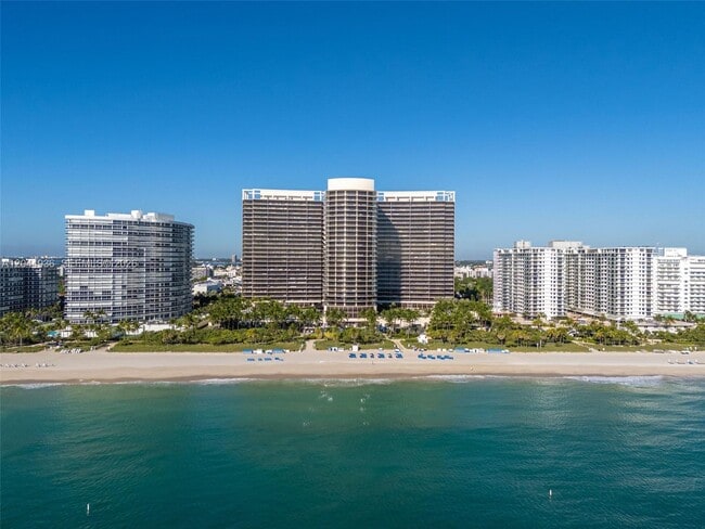 Building Photo - 9705 Collins Ave