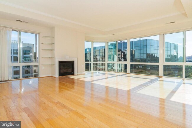 Building Photo - 3101 N Hampton Dr