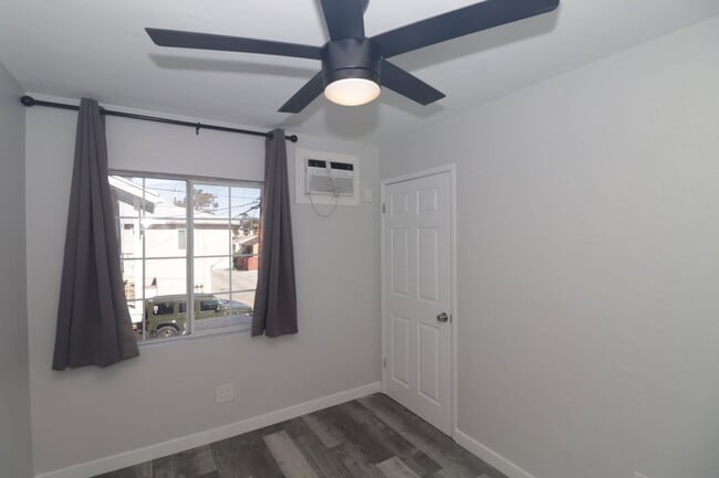 Building Photo - 4239 Swift Ave