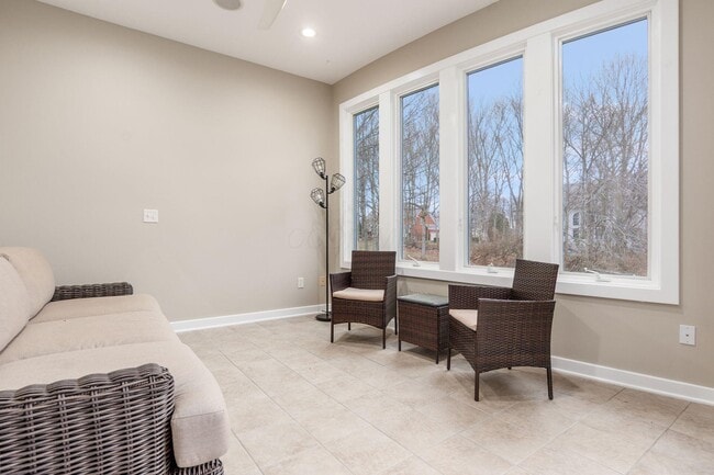 Building Photo - 4602 Sandwich Ct