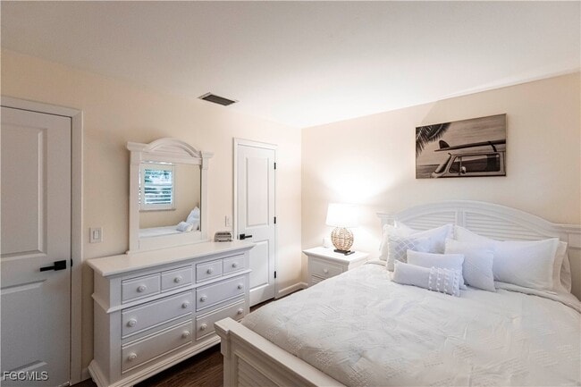 Building Photo - 6775 Lake McGregor Cir